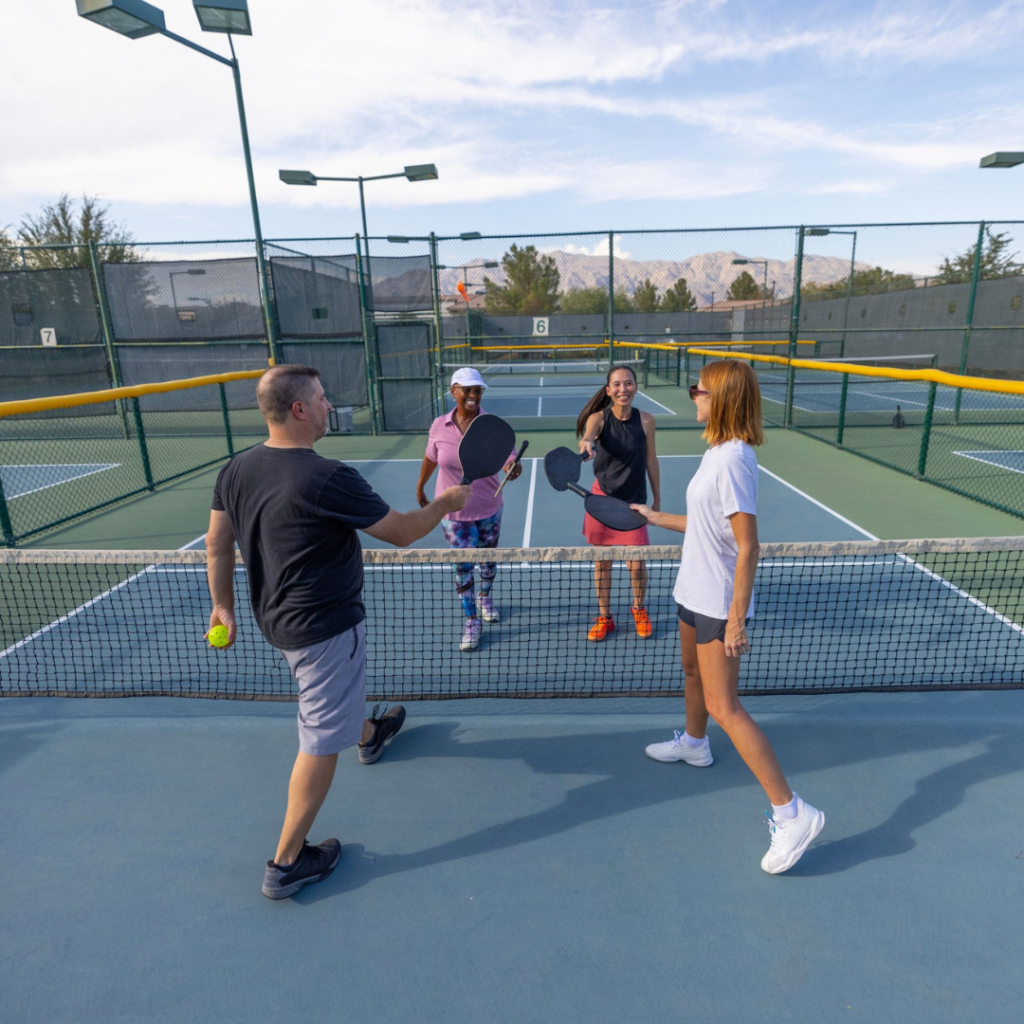 Pickleball Etiquette: Do’s and Don’ts for Friendly Play